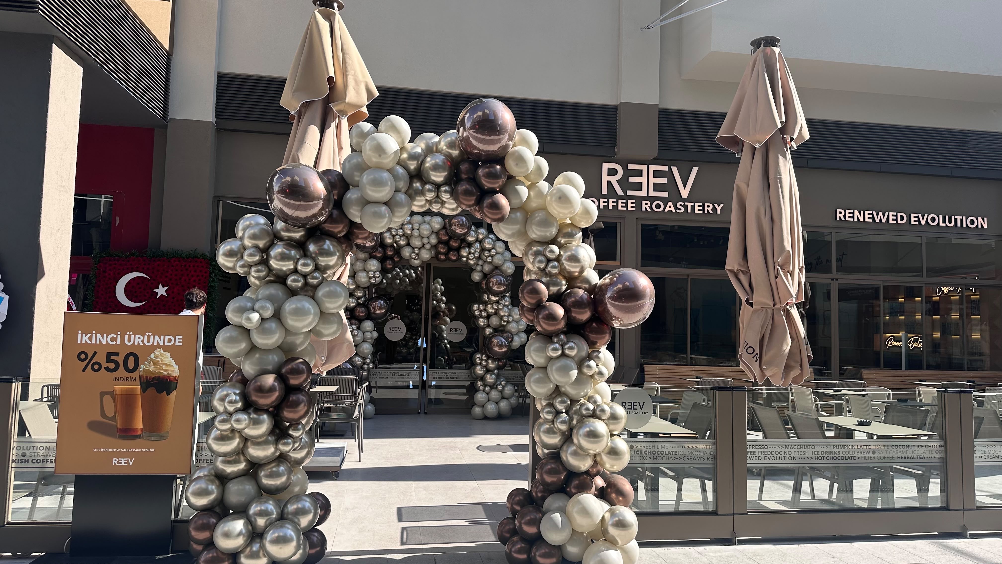 REEV Coffee Roastery Has Opened at Merkez Ankara AVM