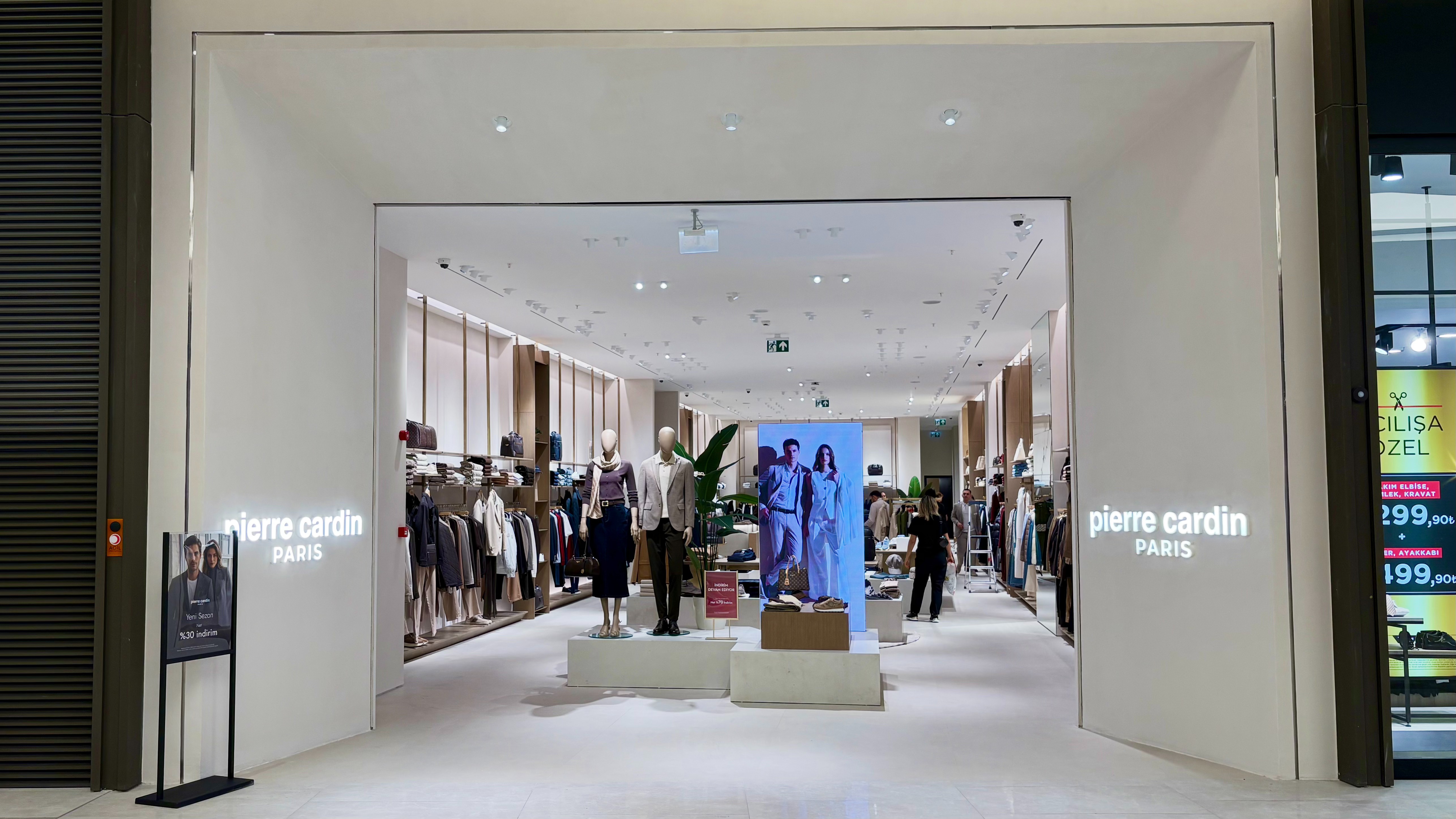 Pierre Cardin Opens at Merkez Ankara Mall