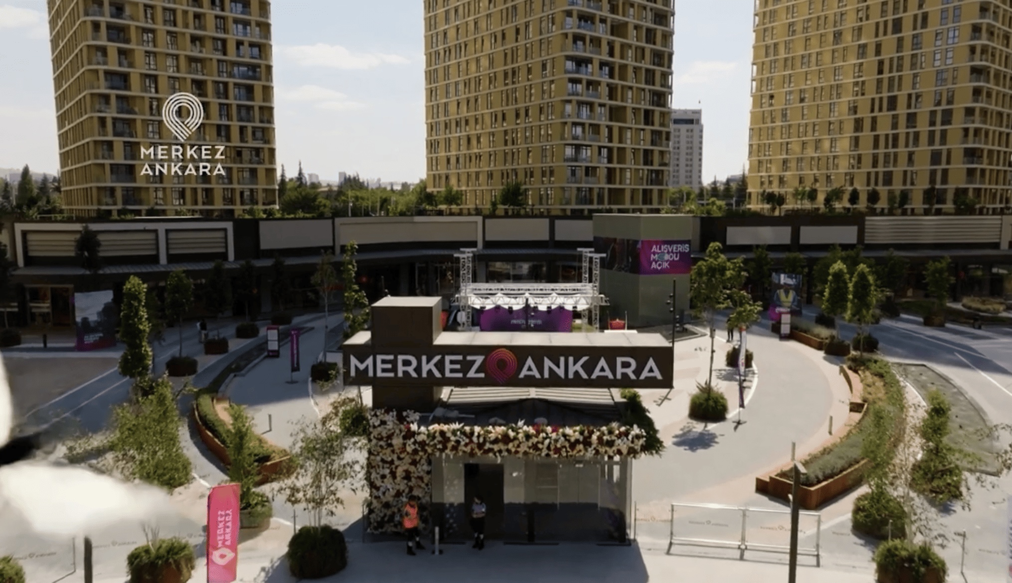 Kelebekler Merkez Ankara AVM'de, yeni haftanın enerjisi şehrin merkezinde.