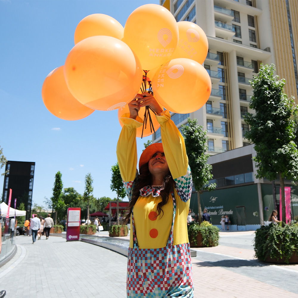 Clown, Face Painting and Balloon Giveaway
